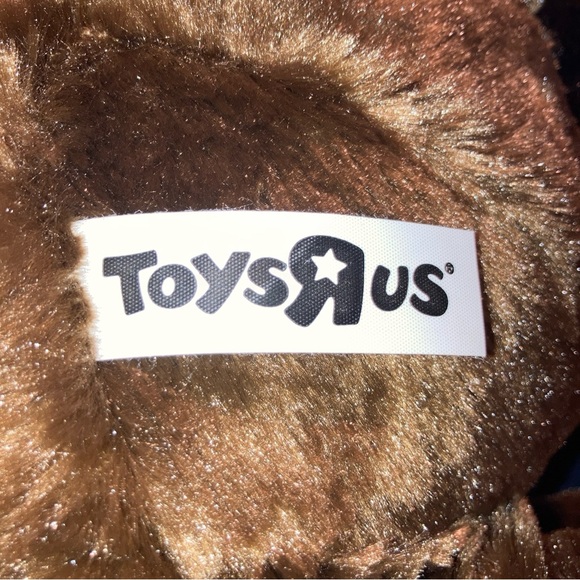 Toys R Us 2013 soft Brown 16" large Monkey / chimp plush Stuffed Animal Tan face - Picture 7 of 8